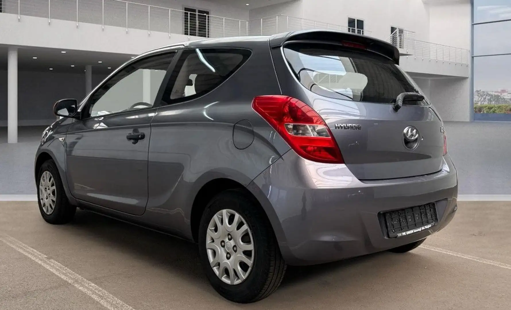 Hyundai i20 Classic TÜV/AU NEU,KLIMA,ISOFIX,USB,AUX,MP3 Gri - 2