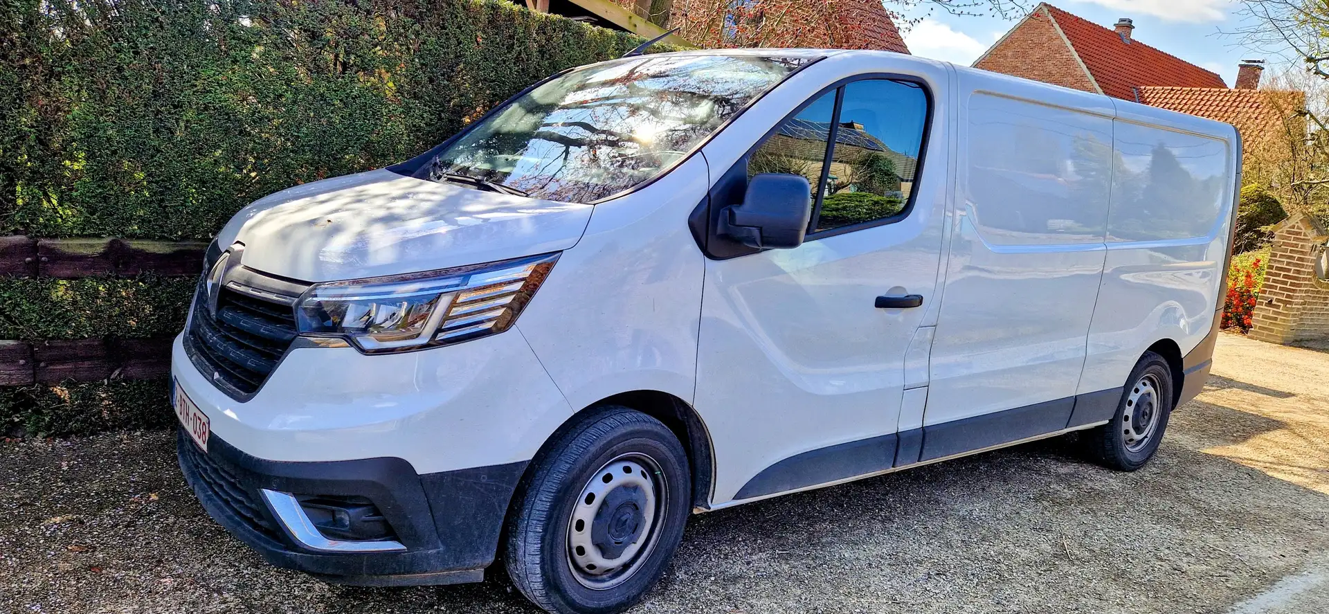 Renault Trafic Fourgon PH2 Confort L2H1 DCI 150-6D Blanc - 1