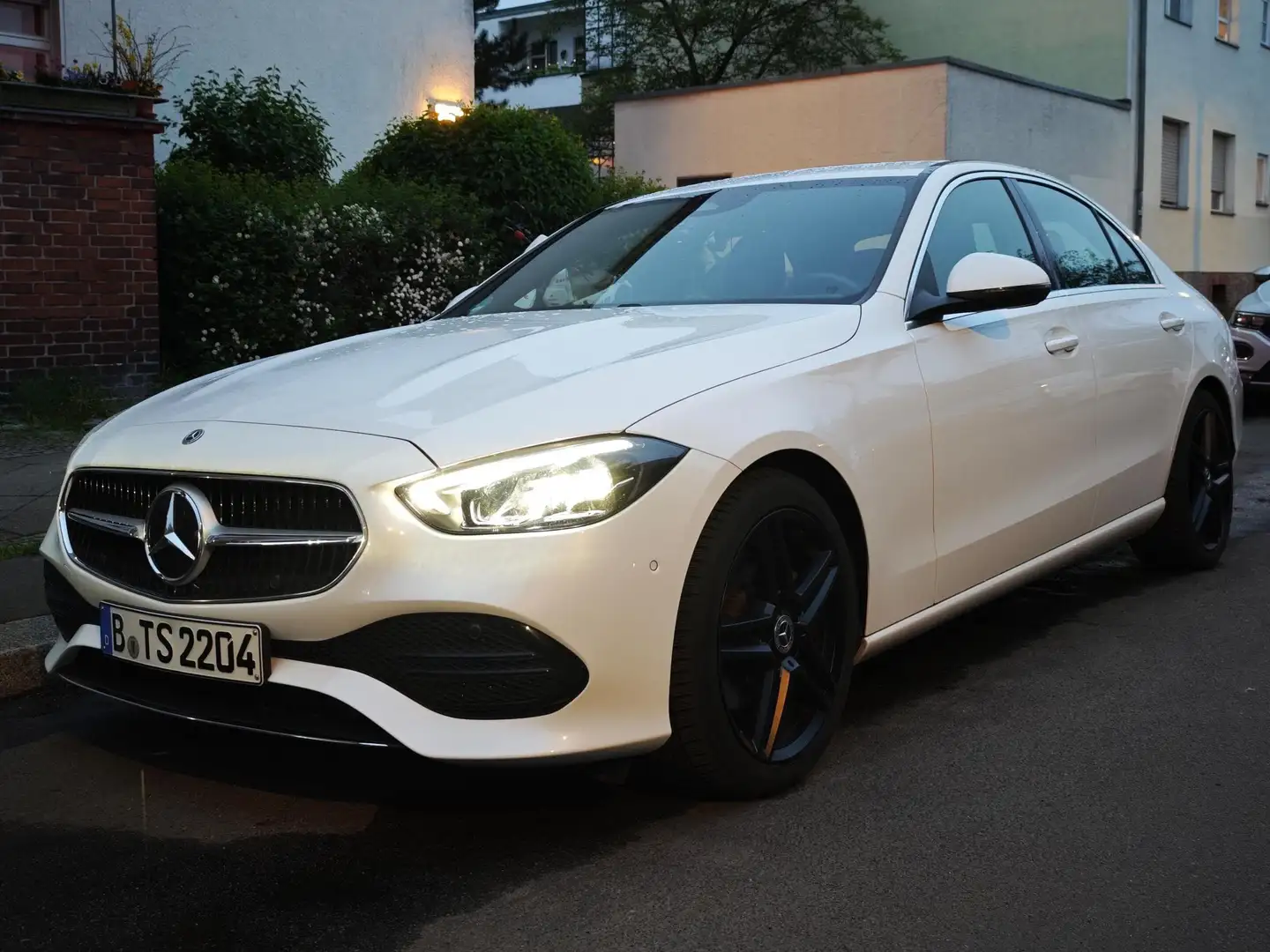 Mercedes-Benz C 200 C-Klasse 9G-TRONIC Avantgarde Weiß - 1