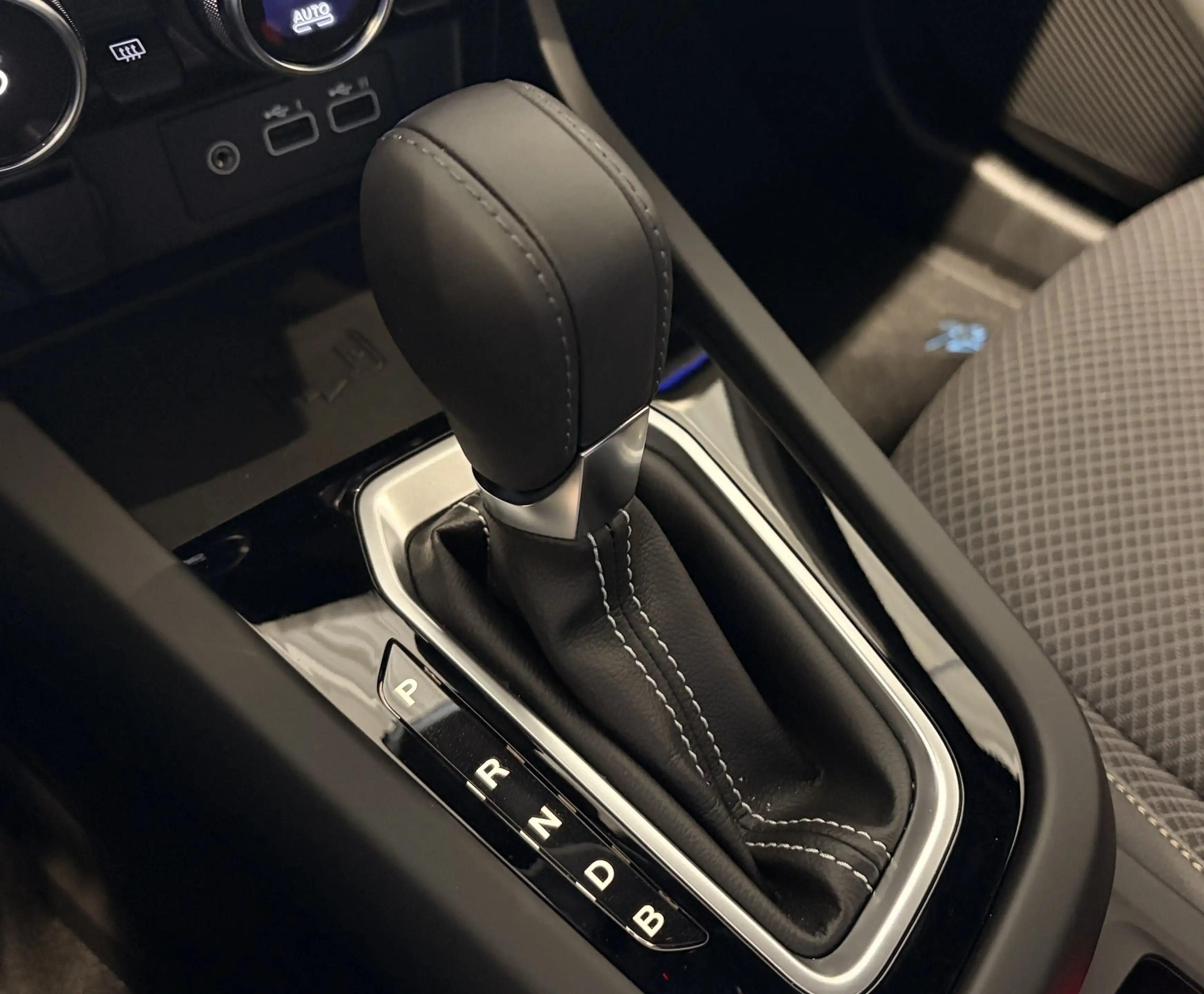 Renault Arkana TECHNO E-Tech Full Hybrid 145PS — photo 15