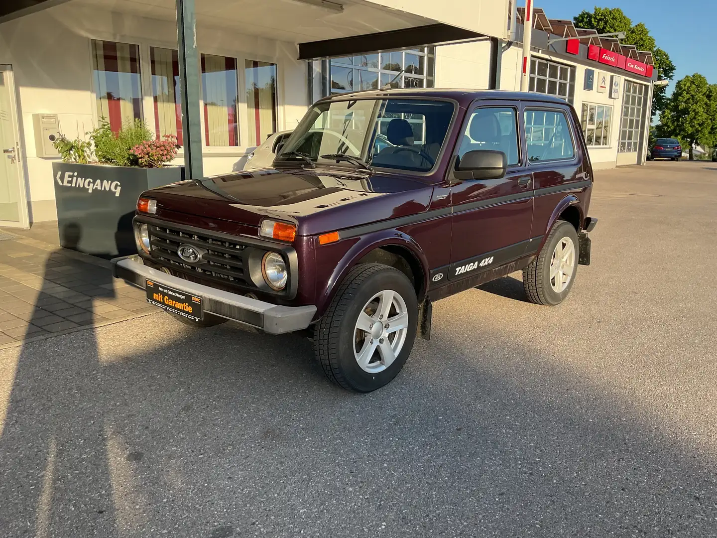 Lada Niva 4X4 COOL & MORE Rouge - 1