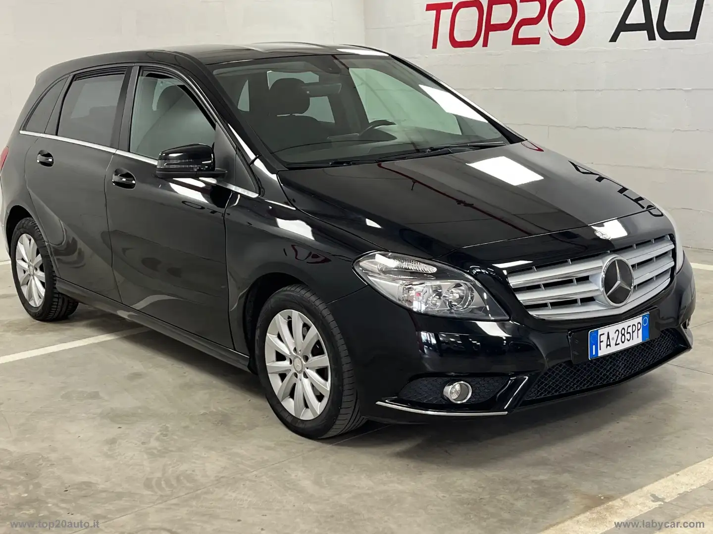Mercedes-Benz B 180 B 180 CDI Automatic Executive Zwart - 2
