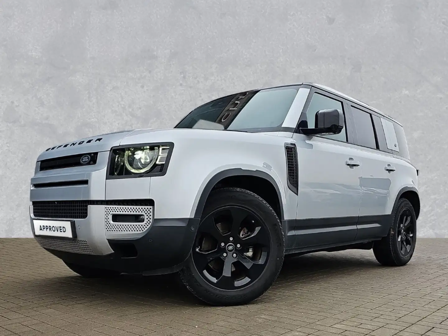 Land Rover Defender 110 D240 SE Silber - 1