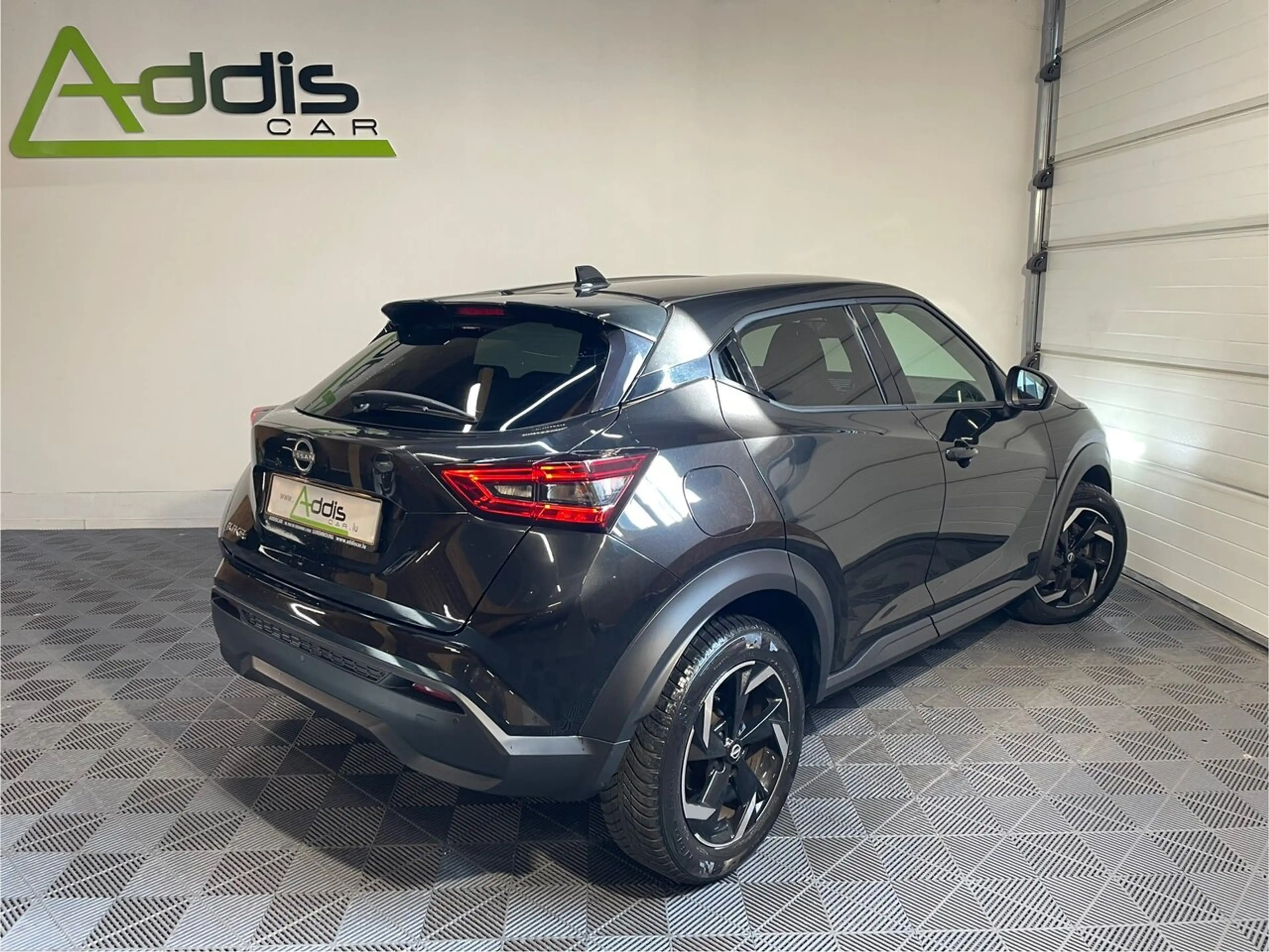 Nissan Juke 1.0 DIG-T 114 N-CONNECTA CARPLAY — photo 2