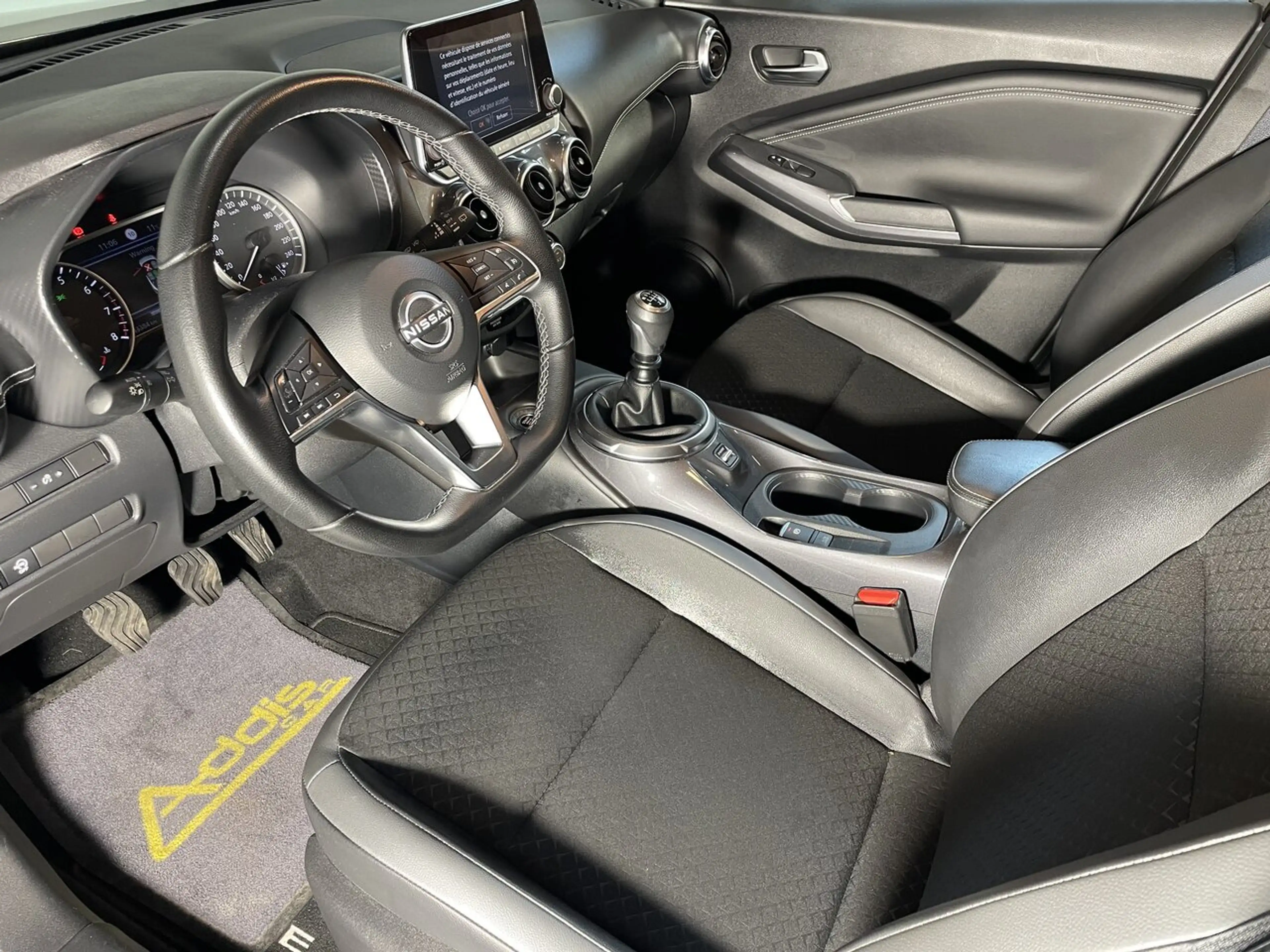 Nissan Juke 1.0 DIG-T 114 N-CONNECTA CARPLAY — photo 7