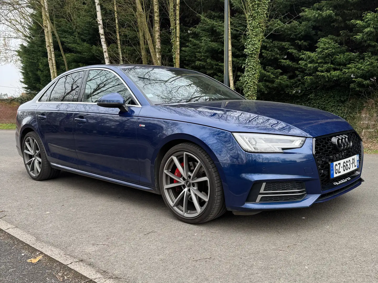 Audi A4 Bleu - 1
