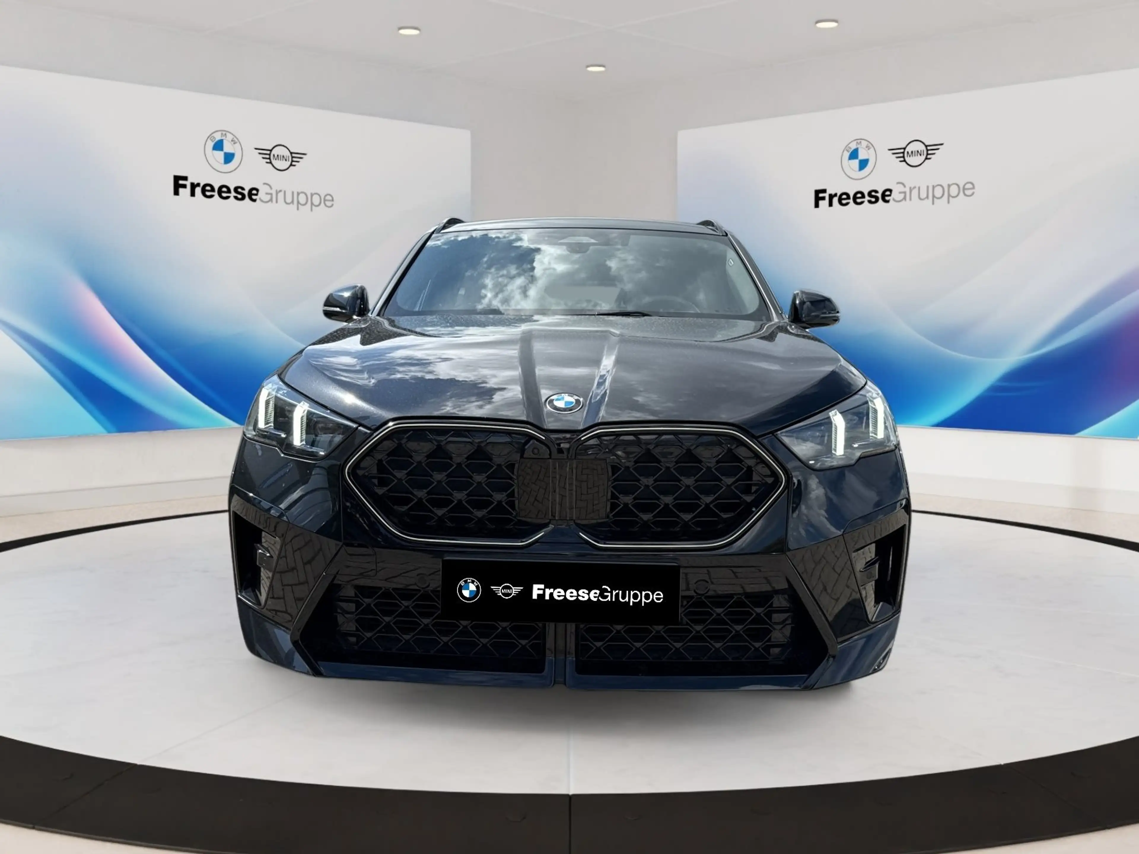 BMW X2 sDrive20i M Sportpaket Pro | HEAD-UP PANO RFK — photo 2