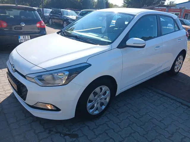 Hyundai i20