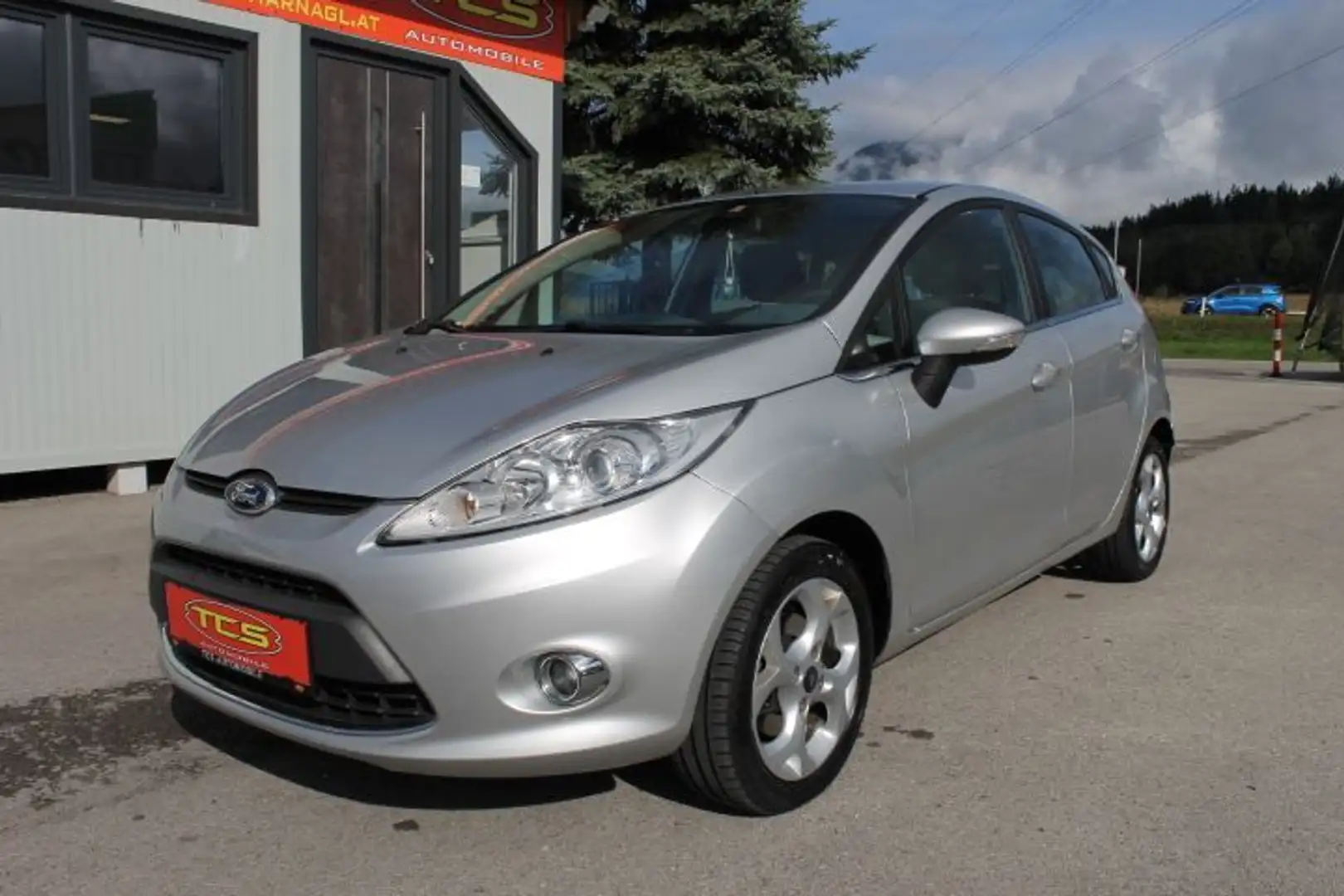 Ford Fiesta Titanium 1,25 Silber - 1