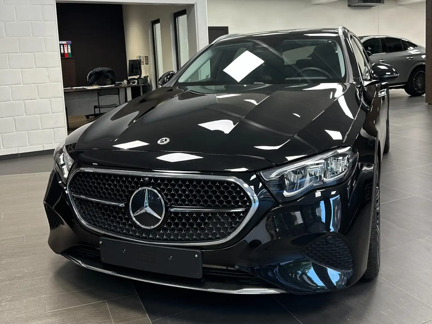 Mercedes-Benz E 220 E Break 220 d Business Line - 1