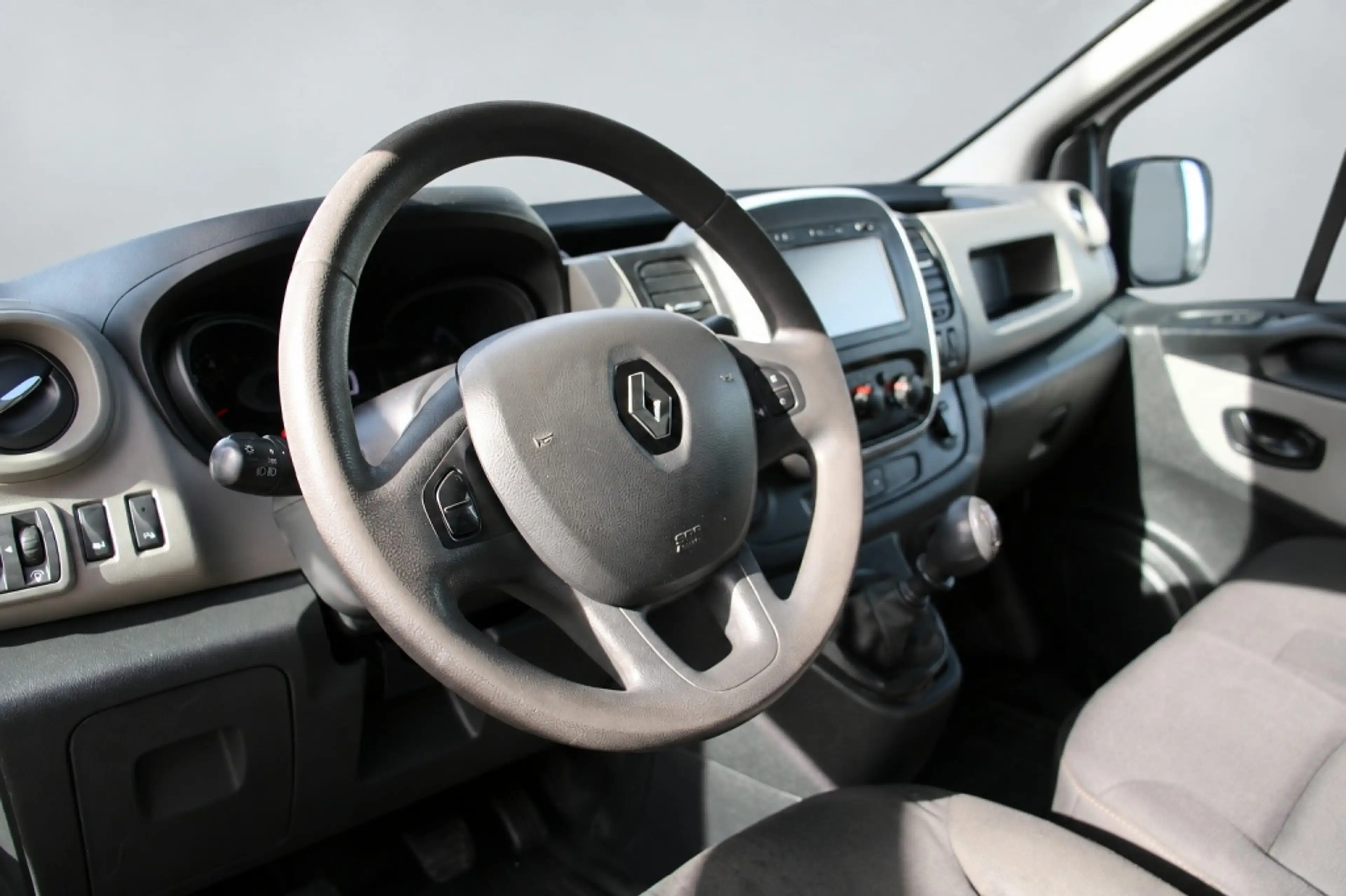 Renault Trafic 1.6 dCi T29 L2H1 Com — photo 10