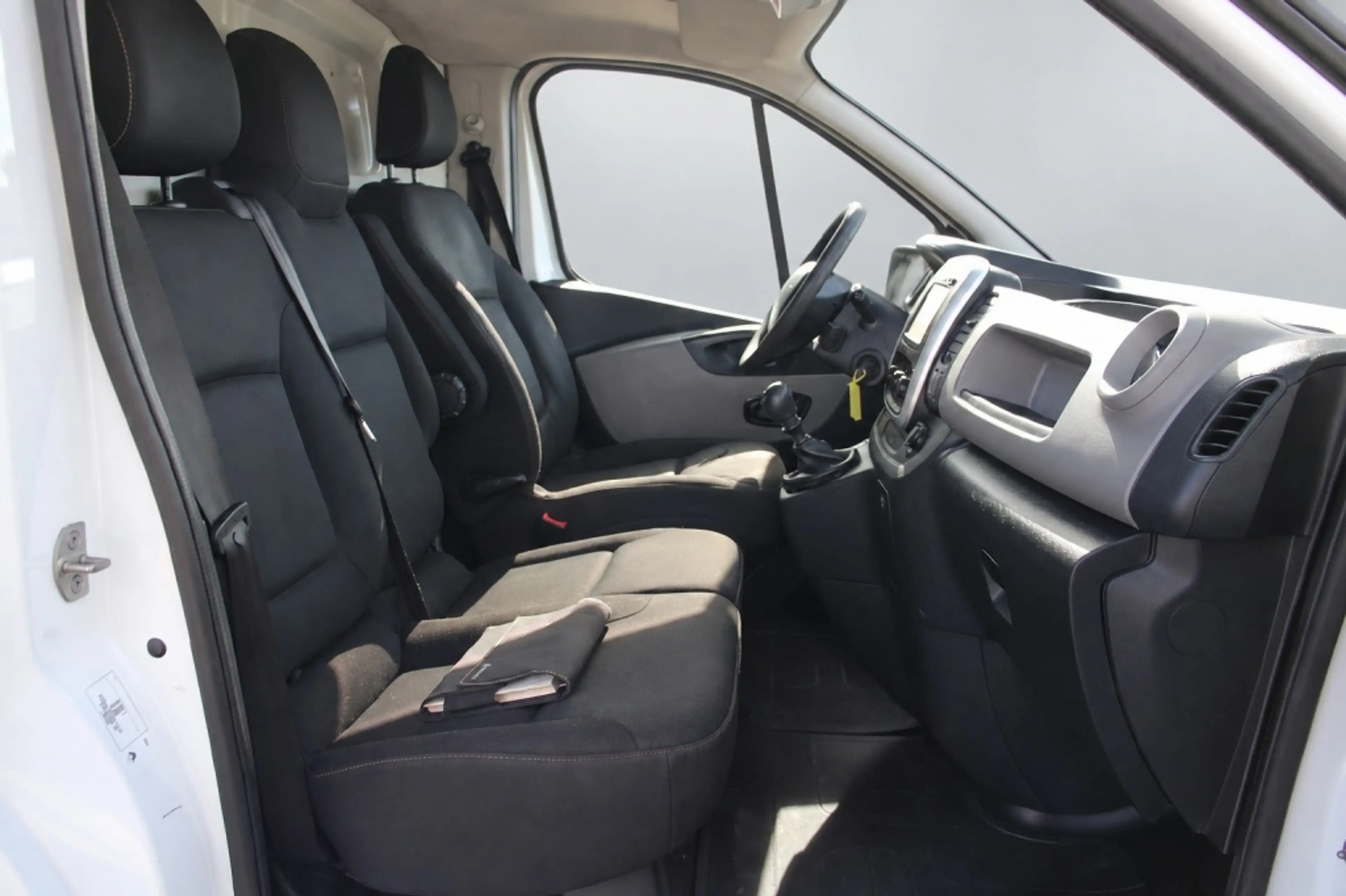 Renault Trafic 1.6 dCi T29 L2H1 Com — photo 13