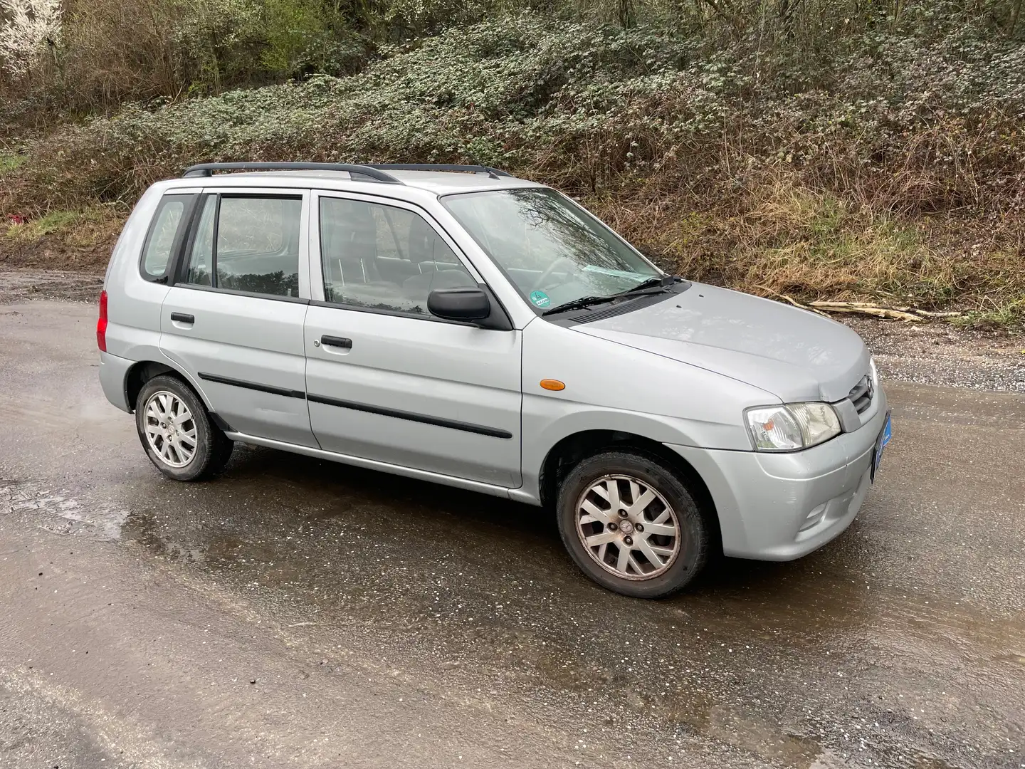 Mazda Demio Demio 1.4 Tüv neu. Silber - 2