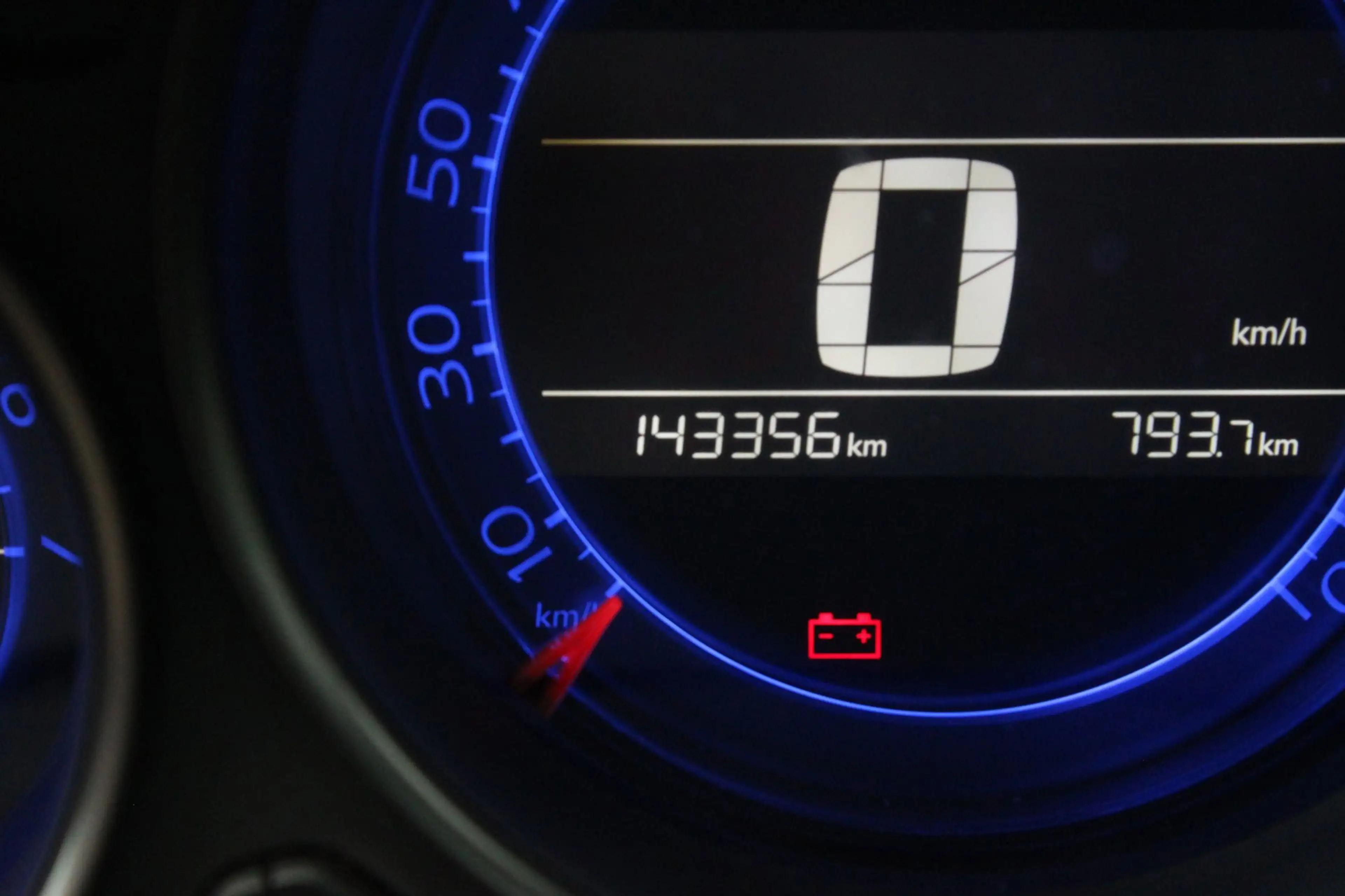 Citroen C4 1.2 Feel | Trekhaak | Panorama dak | Cruise contro — photo 8
