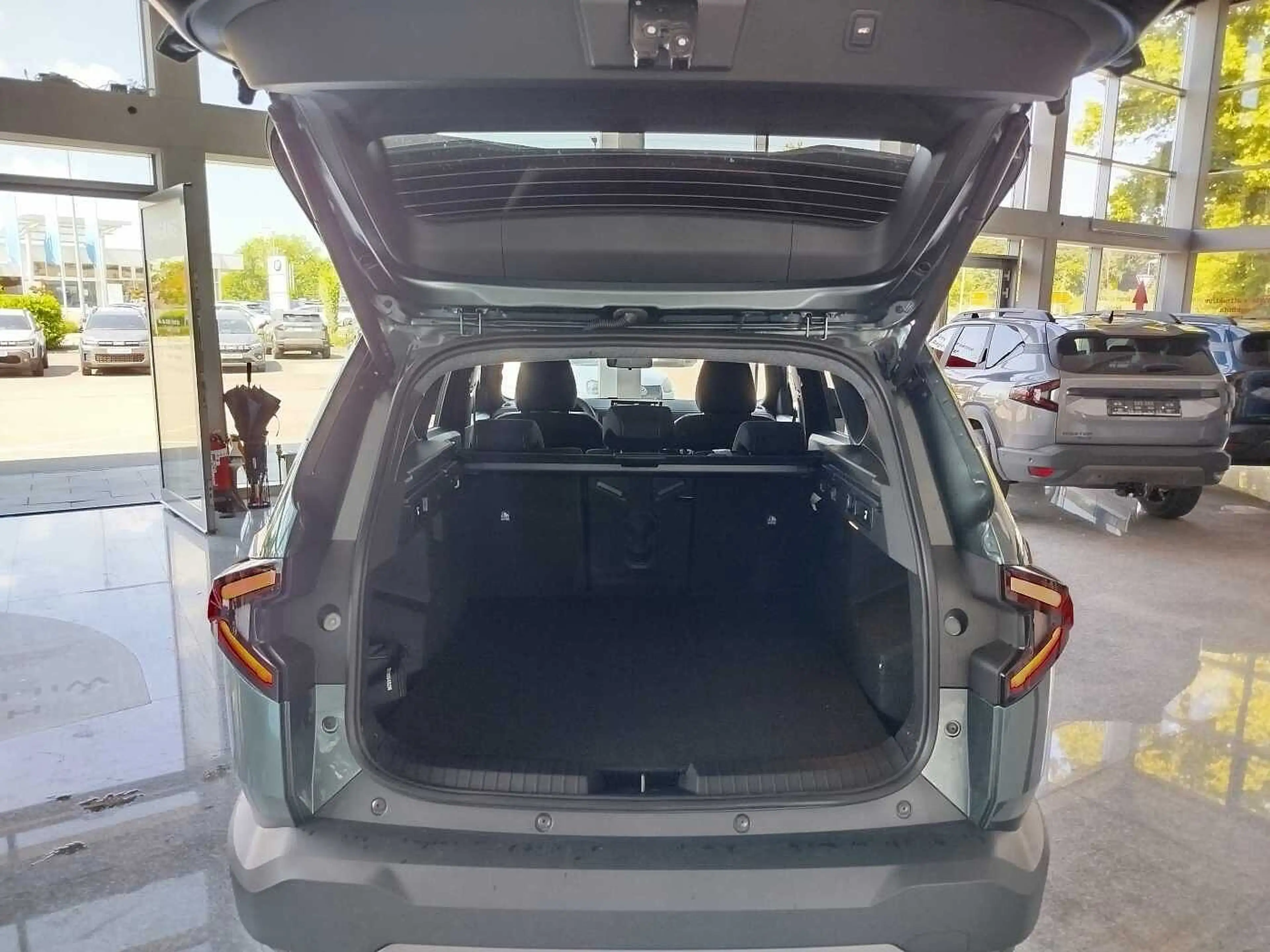 Dacia Bigster Hybrid-G 150 4x4 Journey PANO/WINTER+/CITY/19ZOLL — photo 15