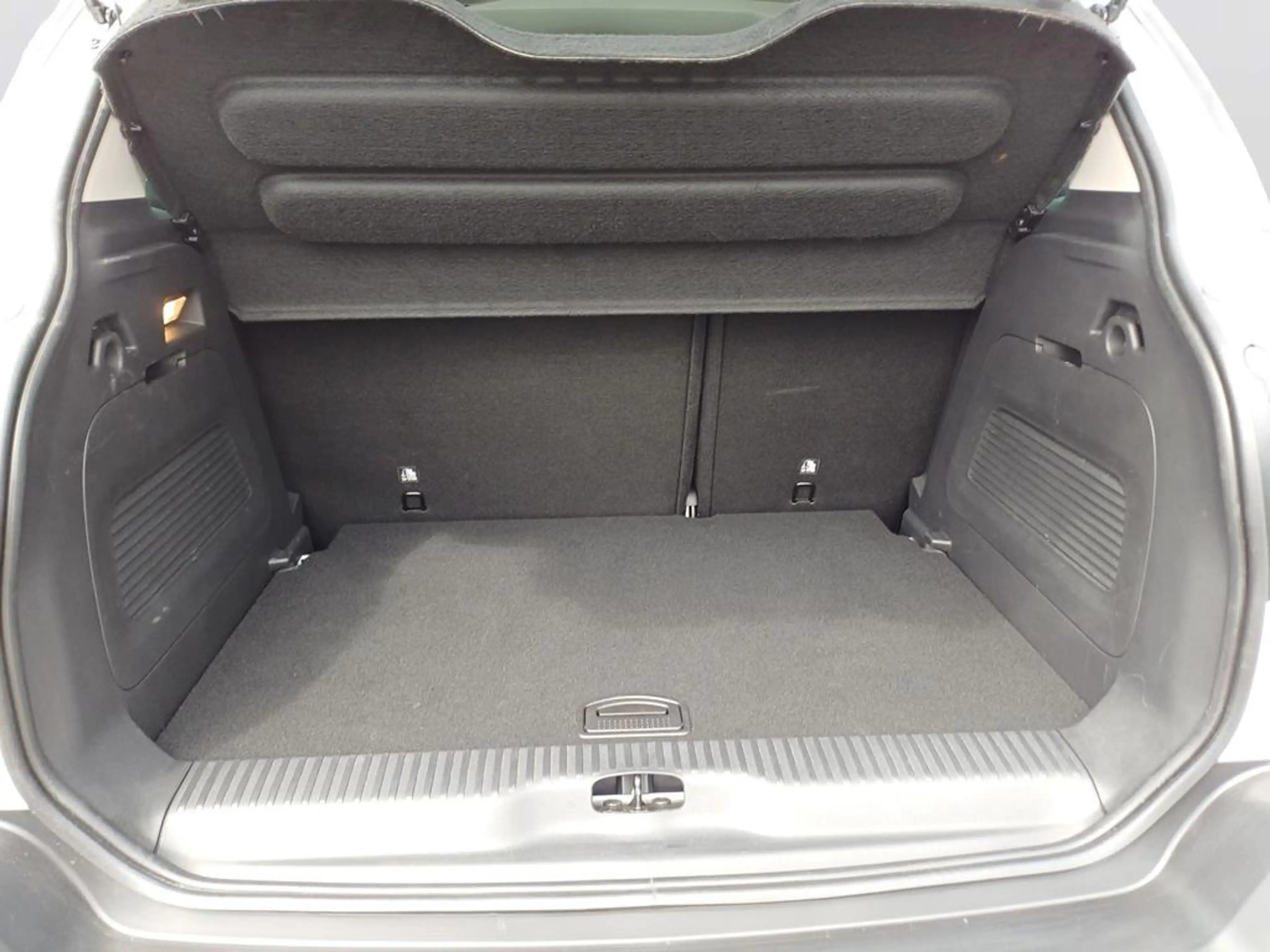 Citroen C3 Aircross PureTech 110 S&S Shine — photo 6
