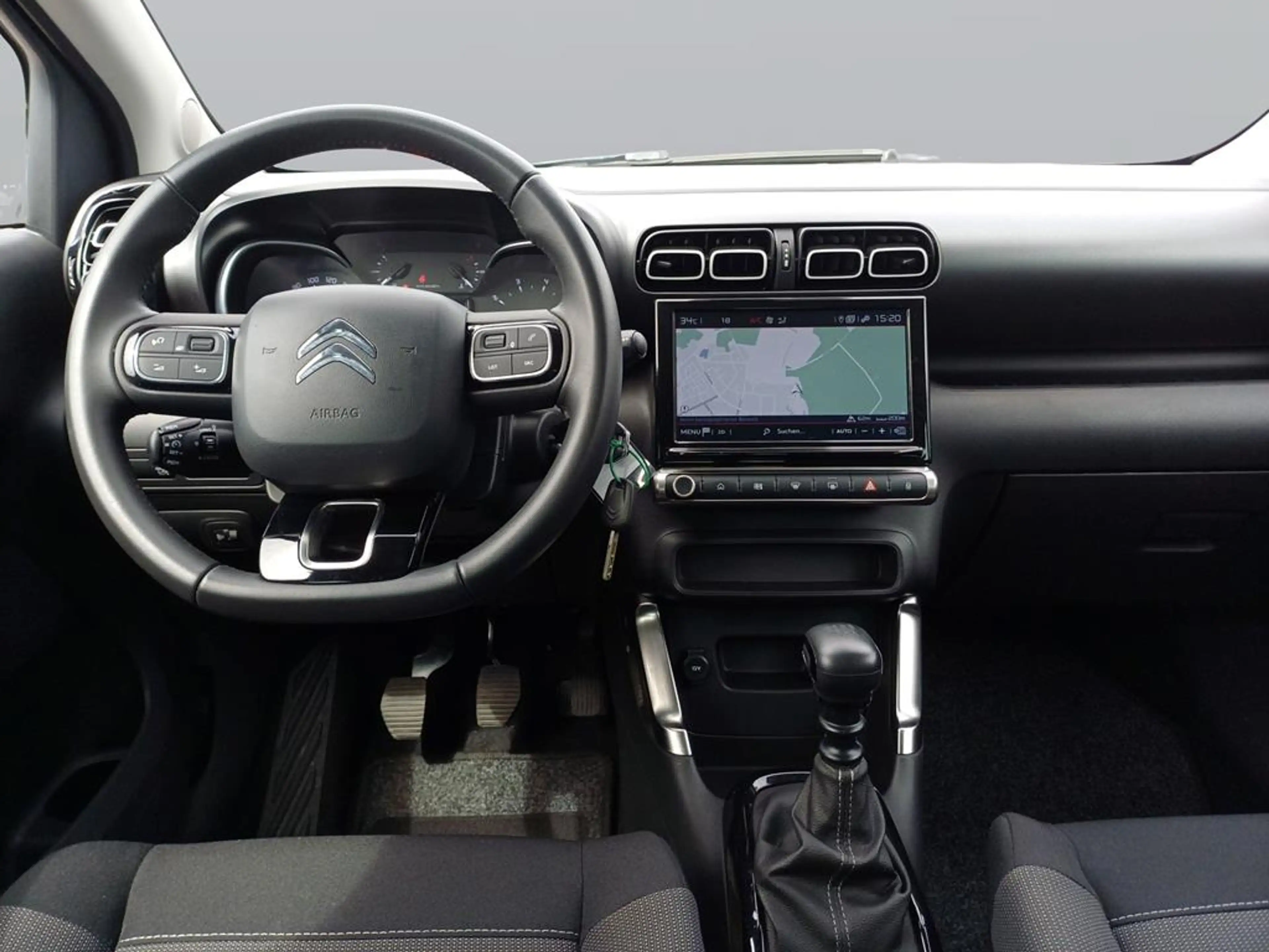 Citroen C3 Aircross PureTech 110 S&S Shine — photo 9