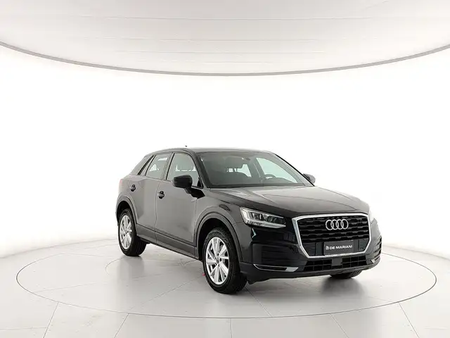 Audi Q2 view 7