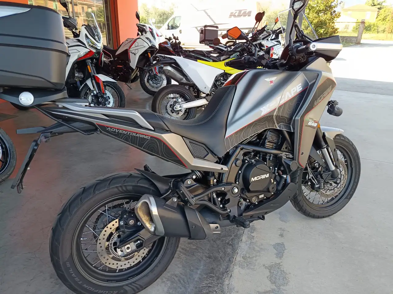Moto Morini X-Cape