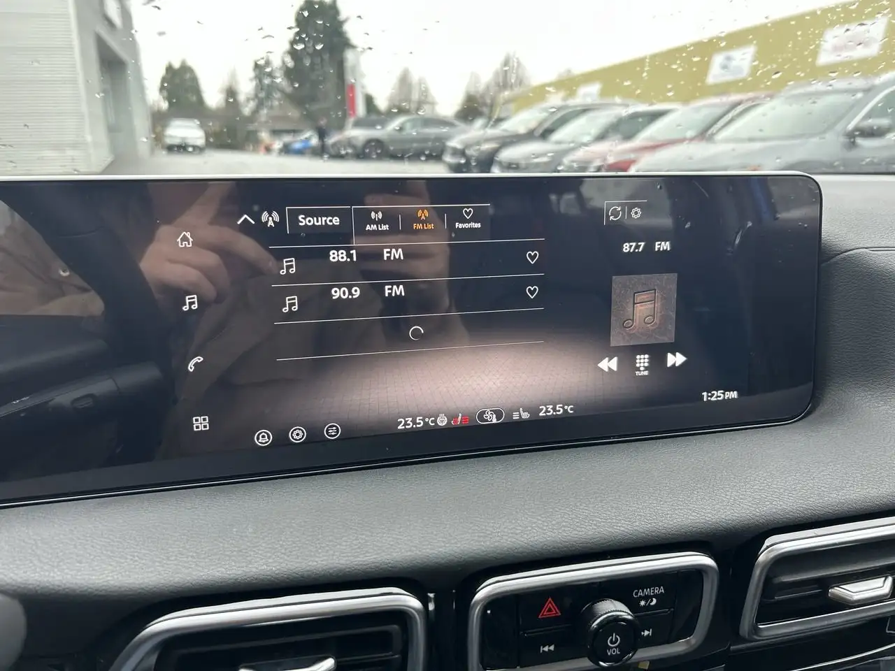 Nissan Sentra снимка Nissan Sentra