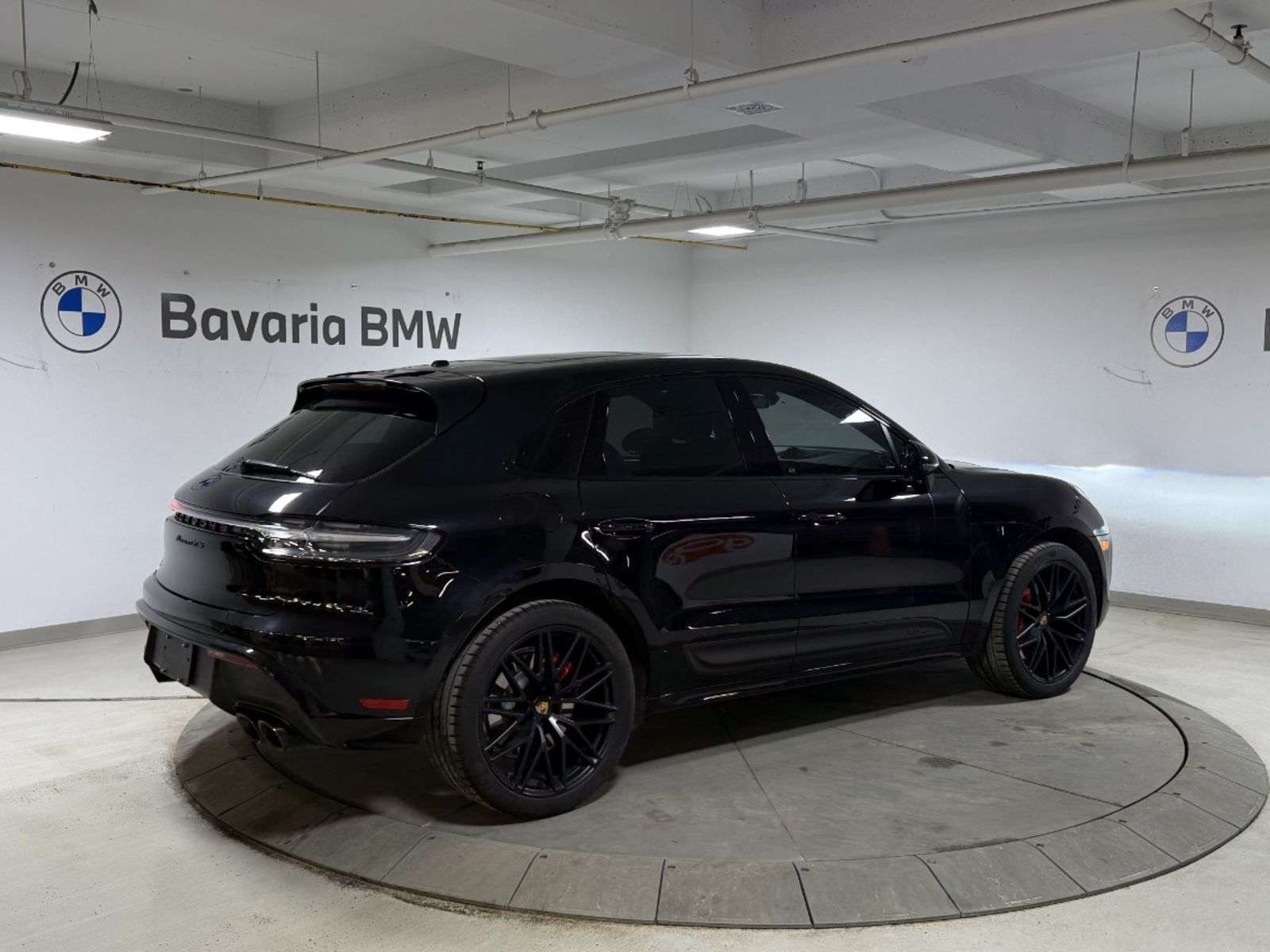 2023 Porsche Macan GTS | GTS Sport Package | Sport Chrono Package | P alt 5