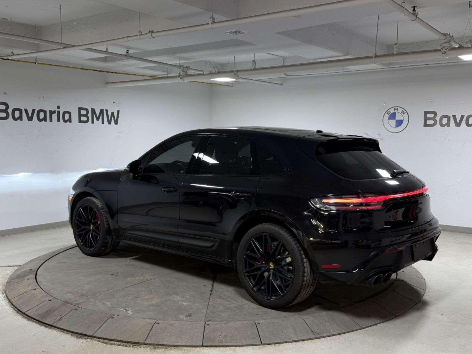 2023 Porsche Macan GTS | GTS Sport Package | Sport Chrono Package | P alt 3