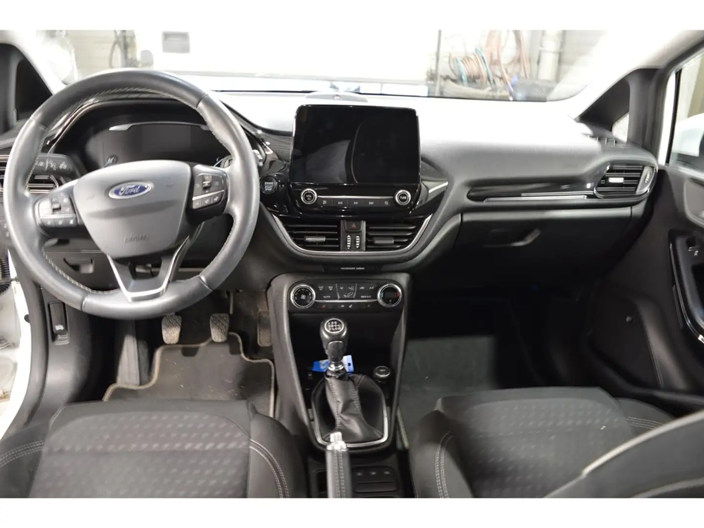Ford Puma Titanium X 1.0i EcoBoost mHEV 155ps / 114kW M6 GAR Rouge - 2