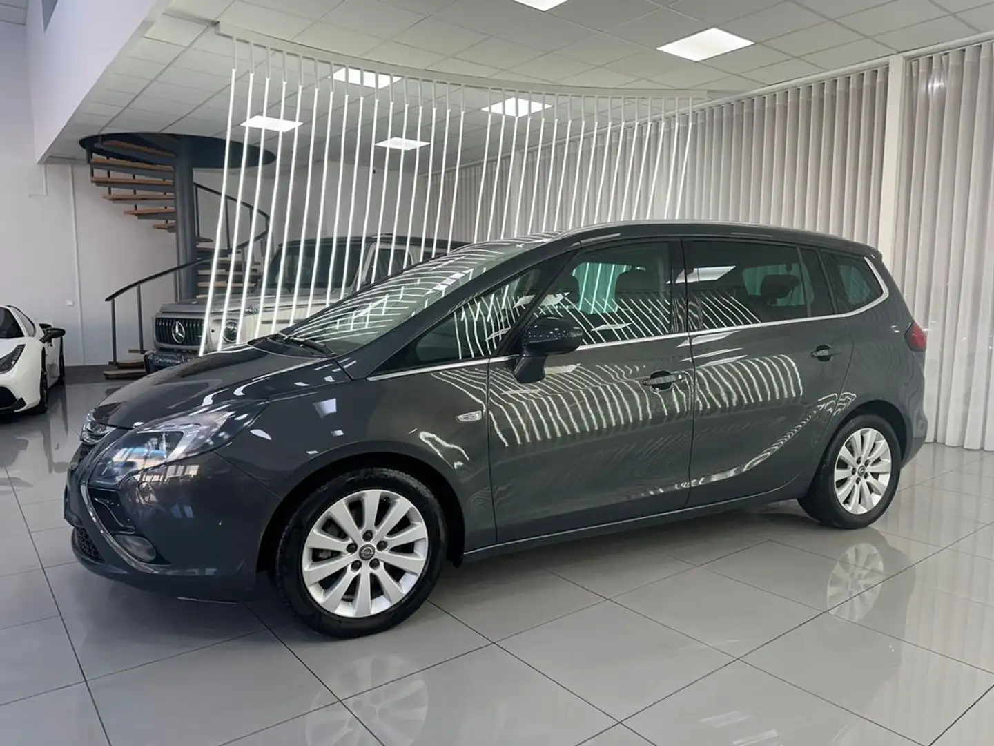 Opel Zafira T. 2.0CDTi Eco Excellence S/S 130 Gris - 2