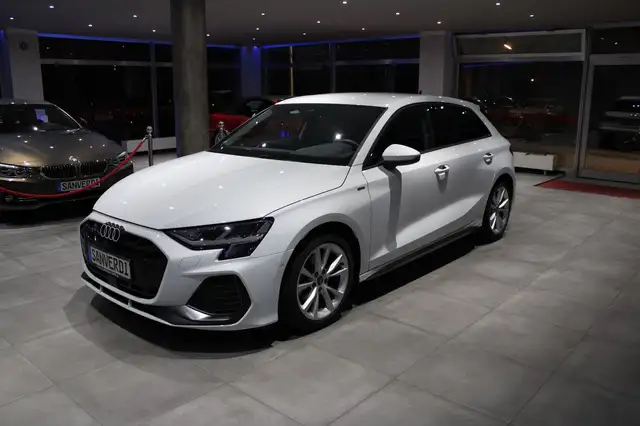 Audi A3 Sportback 35 TFSI S-LINE SPORTPAKET *I.HAND*