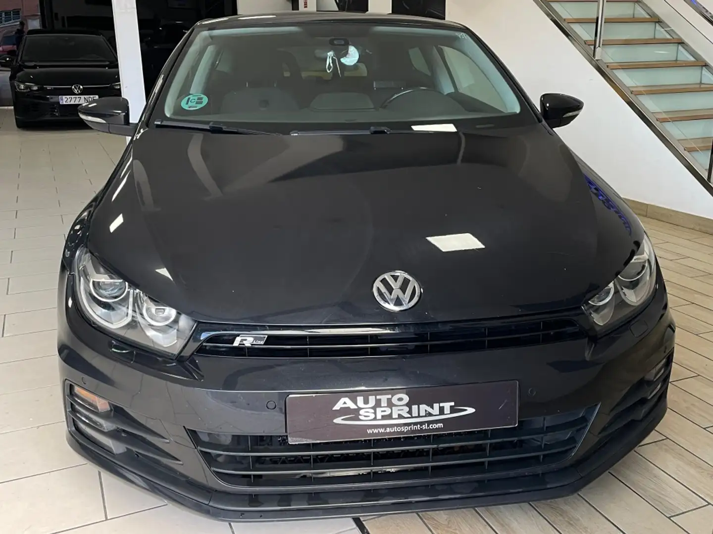 Volkswagen Scirocco 2.0TDI BMT Typhoon by R-Line 110kW Schwarz - 2