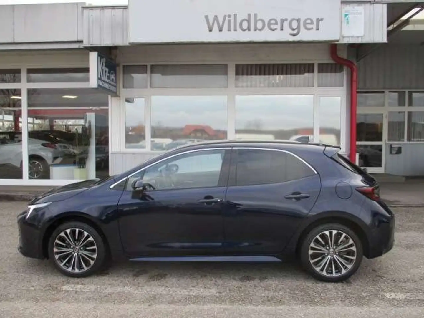 Toyota Corolla 1,8 HSD Active Drive SAFETY !!! TOP FINANZIEREN Blau - 2