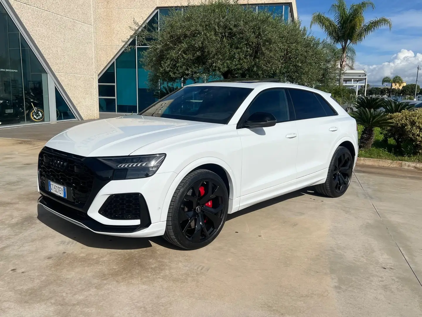 Audi RS Q8 4.0 mhev quattro tiptronic Белый - 1