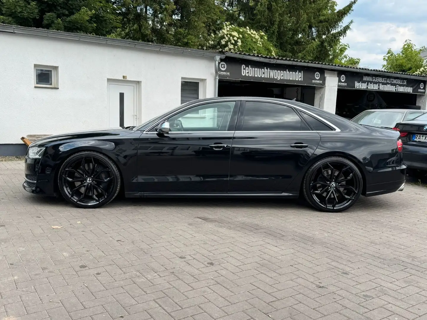Audi S8 4.0 TFSI quattro*BOSE*Massage*Belüftung*22 " Schwarz - 1
