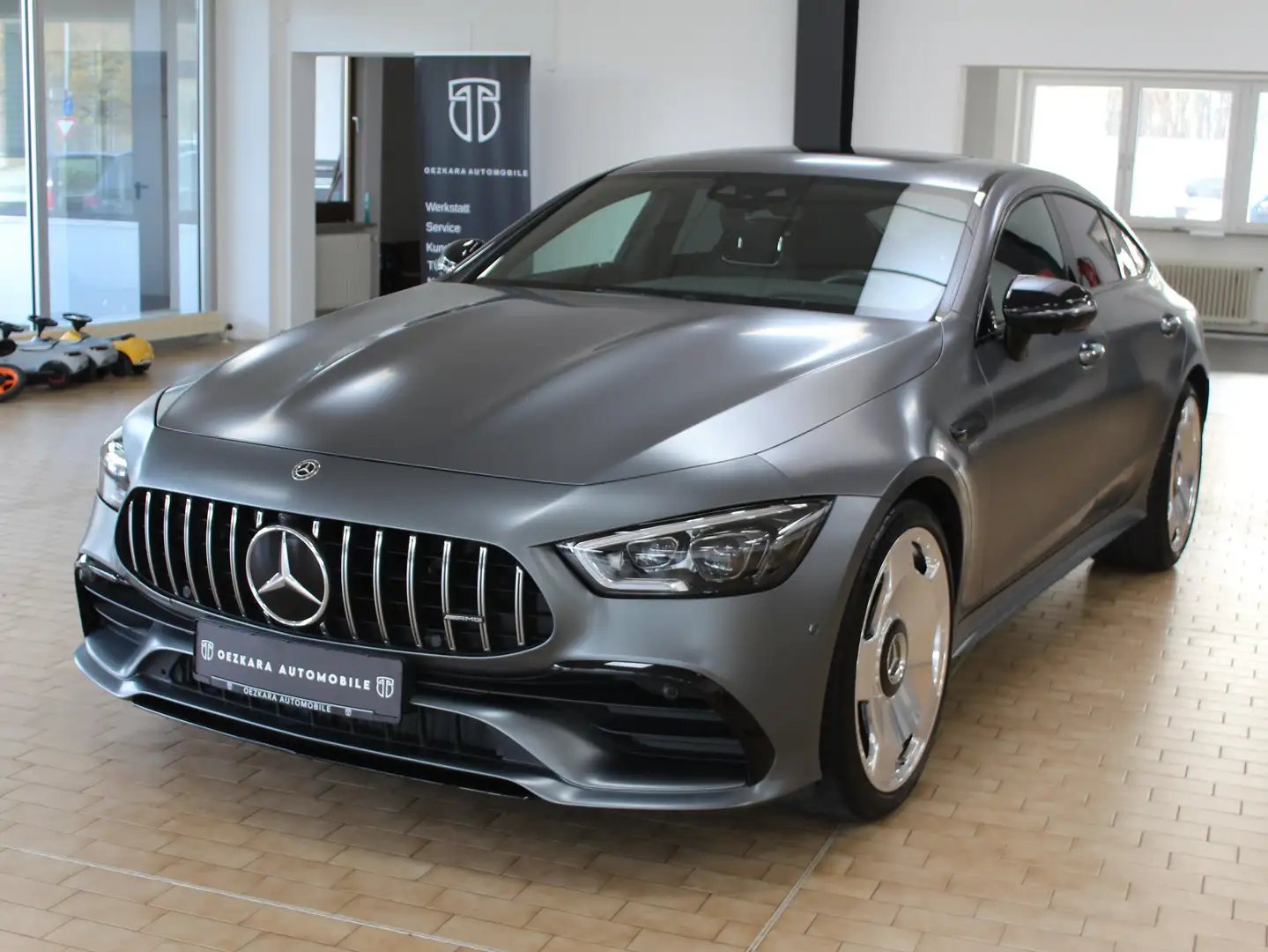 Mercedes-Benz AMG GT AMG GT 43 4Matic+ *Night-Paket *AMG Performance Grau - 1