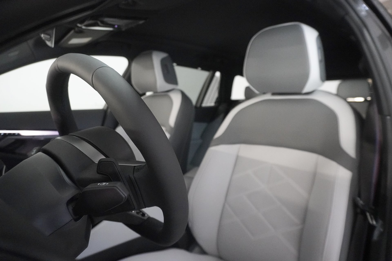 BMW 550 e xDrive — photo 7