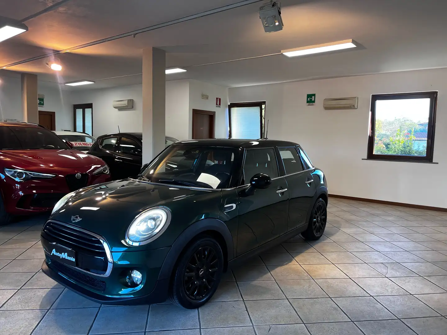 MINI Cooper D 1.5 Hype 5p Verde - 1