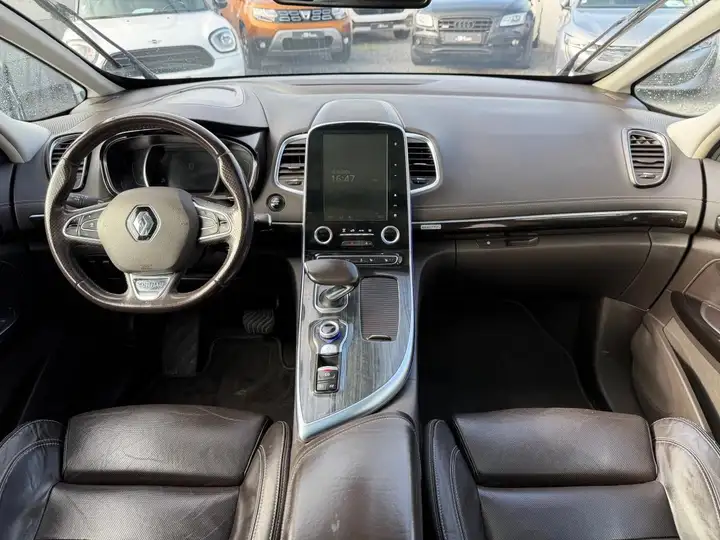 Renault Espace 1.6 DCI 160 INITIALE PARIS EDC / SIÈGES MASSANTS / CARPLAY / 7 PLACES — photo 8
