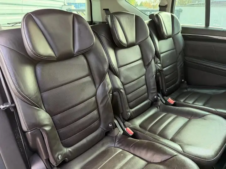 Renault Espace 1.6 DCI 160 INITIALE PARIS EDC / SIÈGES MASSANTS / CARPLAY / 7 PLACES — photo 13