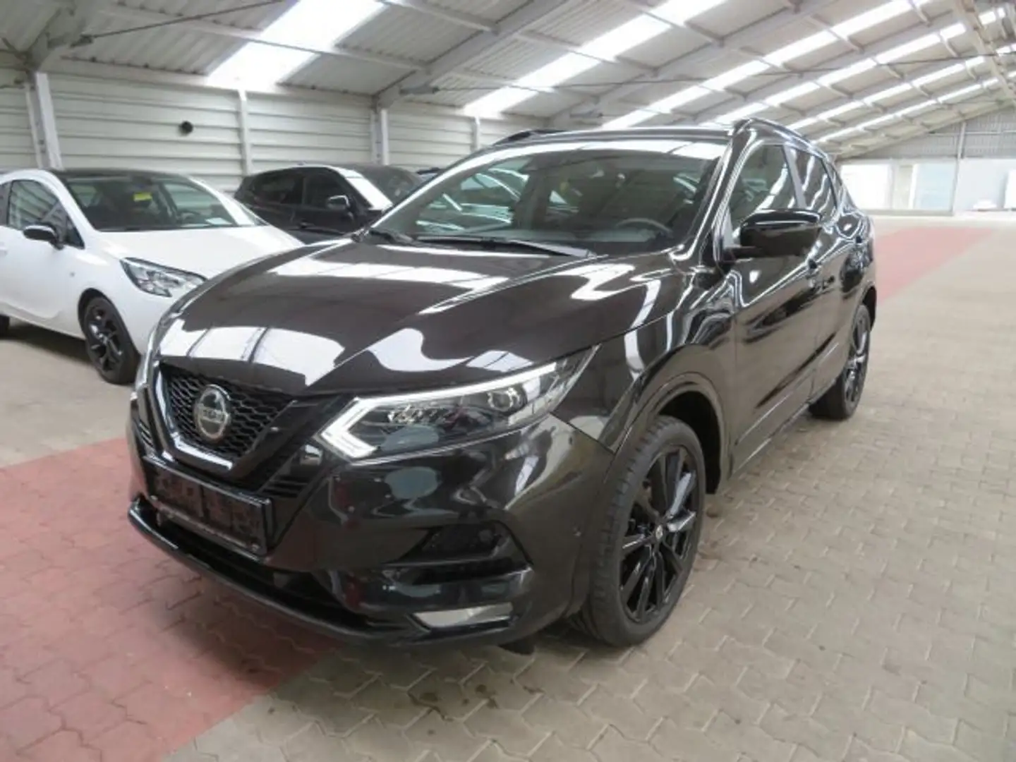 Nissan Qashqai N-Tec,360'',Navi,Lenkassistent,Totwinkel Schwarz - 2
