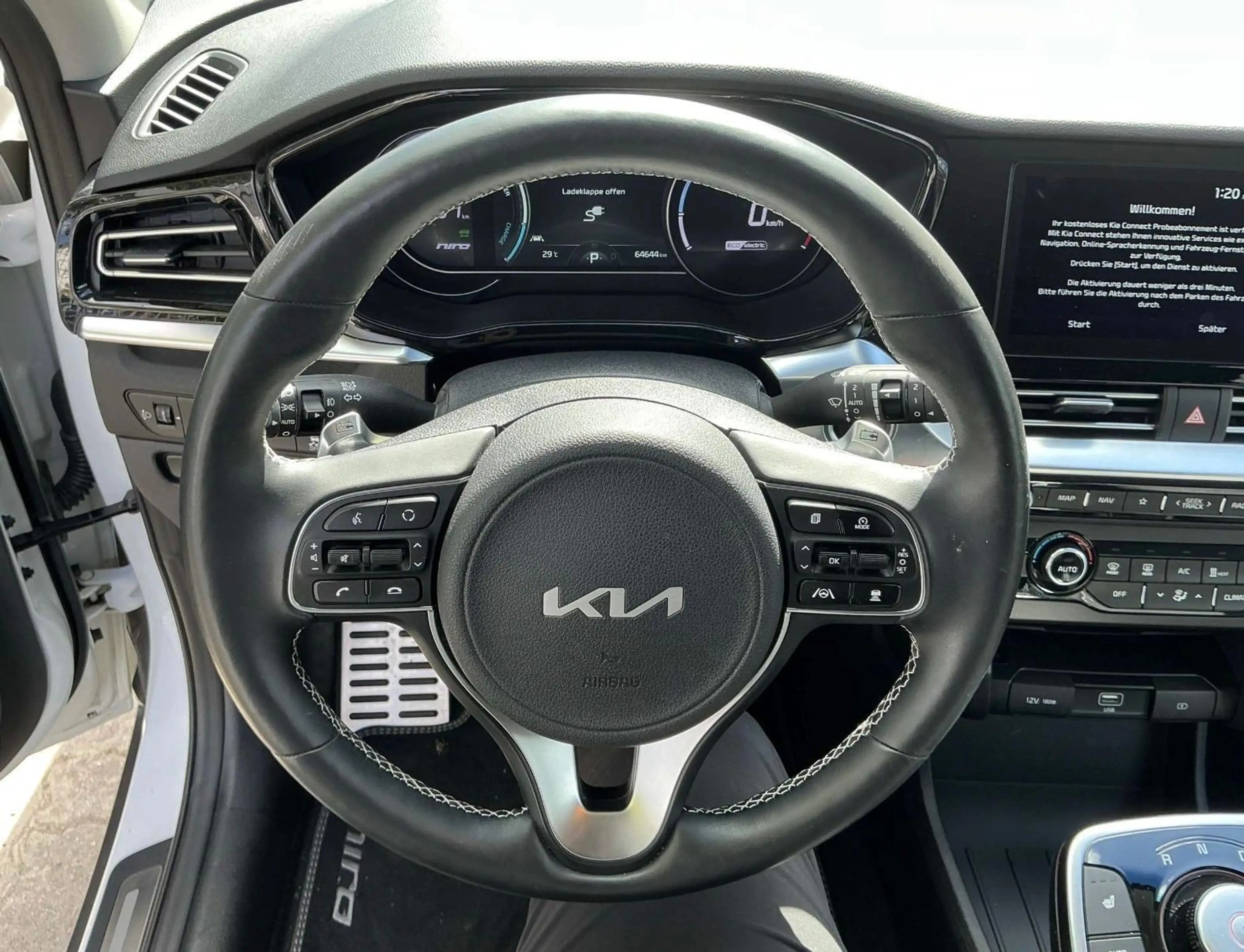 Kia e-Niro DynamicPlus 64 kWh JBL l ACC l CAMERA l SoH 99% — photo 4