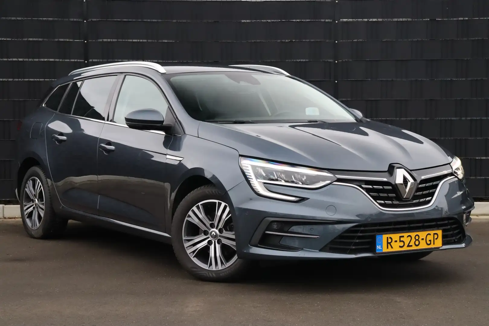 Renault Megane Estate 1.3 TCe Intens | Head-up | Stoel-/Stuurverw Grau - 2