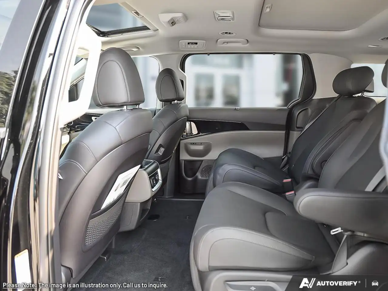 Kia Carnival снимка Kia Carnival