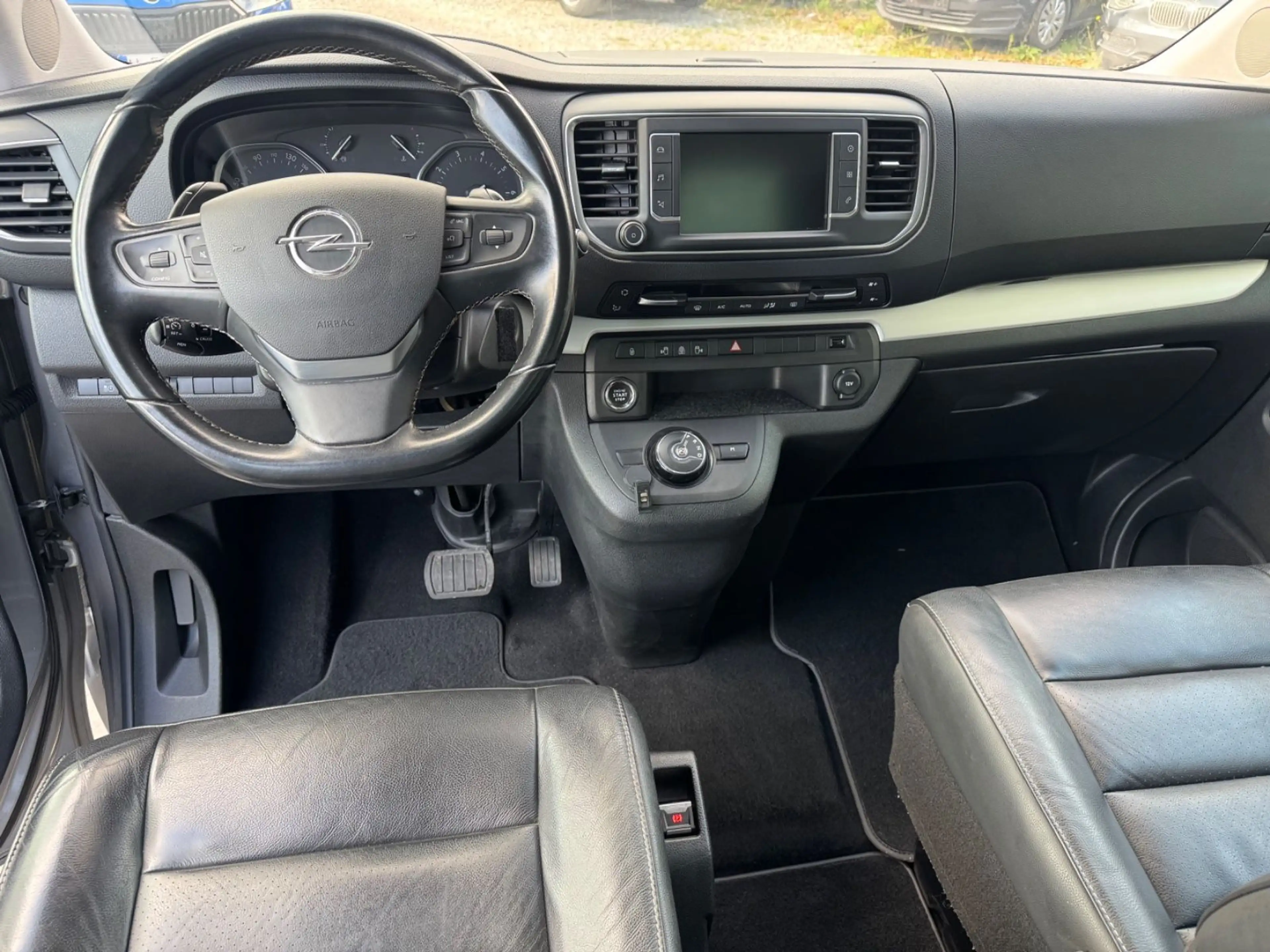 Opel Zafira Life Tourer M *7-SITZER/LEDER/PANO/STHZ* — photo 11