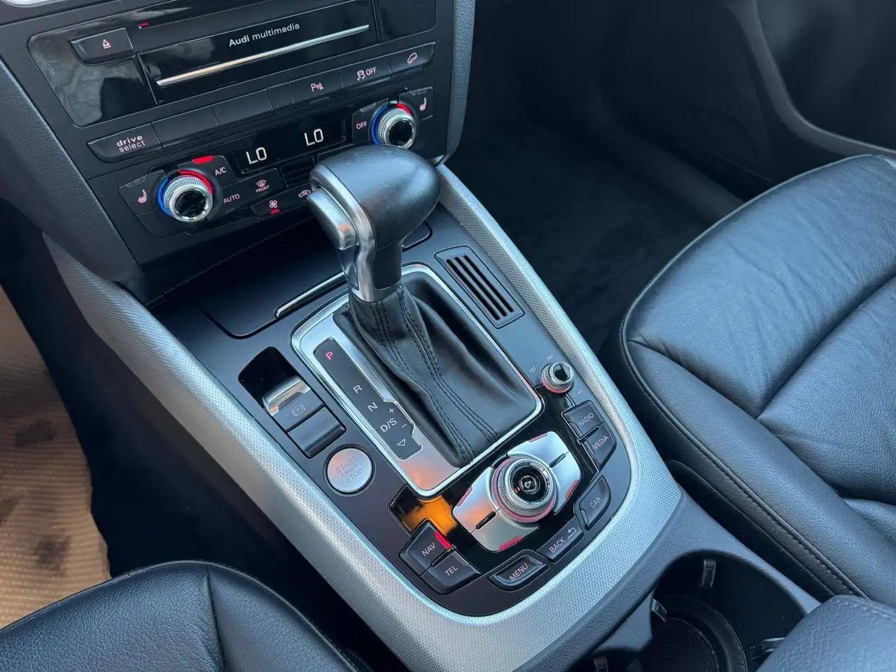 Audi Q5 снимка Audi Q5