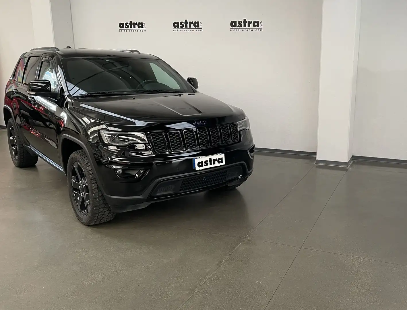 Jeep Grand Cherokee 3.0 V6 CRD 250 CV Multijet II Upland Black - 1
