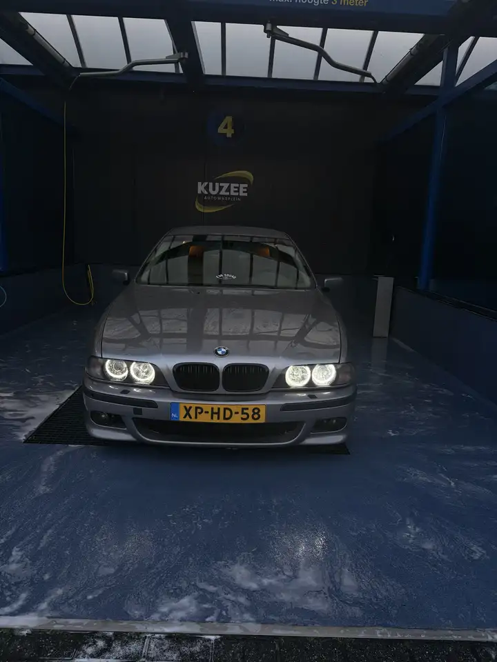 BMW 523i Executive, foto 2