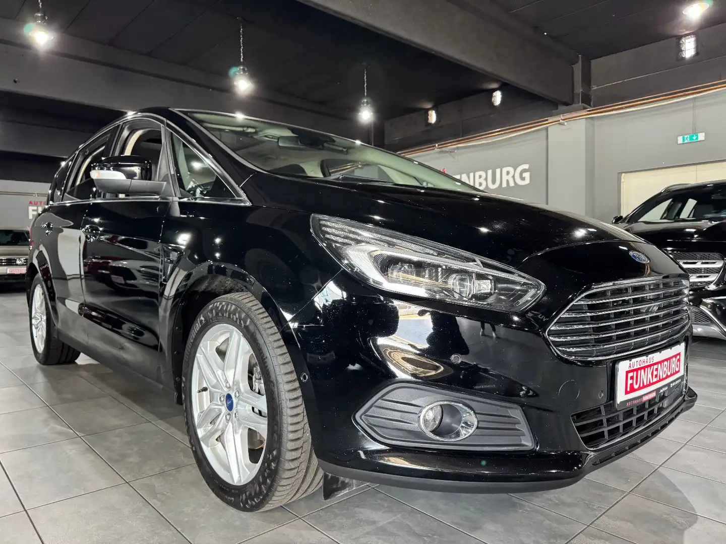 Ford S-Max S-MAX 2.0d PANO/ACC/KEYLESS/KAMERA/AUT/NAV Noir - 1