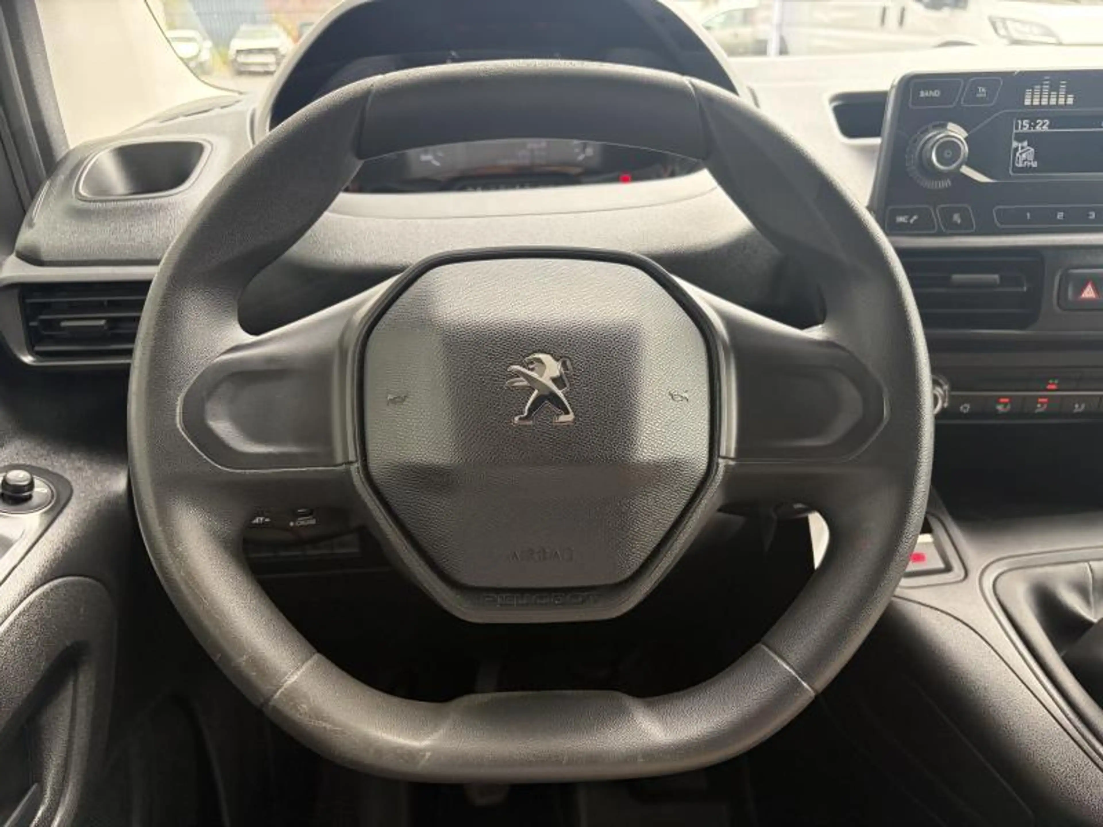 Peugeot Partner Comfort L1H1 — photo 14