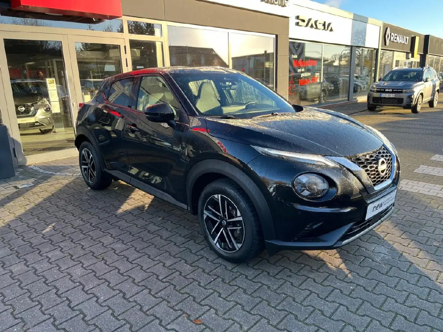 Nissan Juke 1.0 DIG-T N-Connecta DCT Schwarz - 2