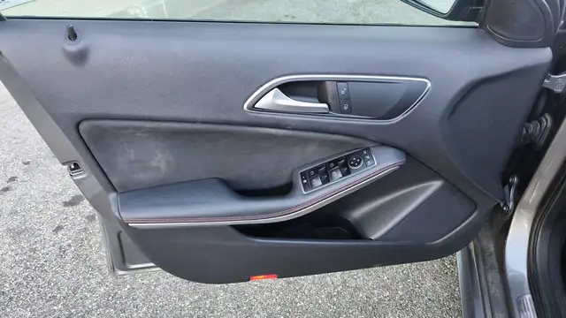 Mercedes-Benz A-Class view 7
